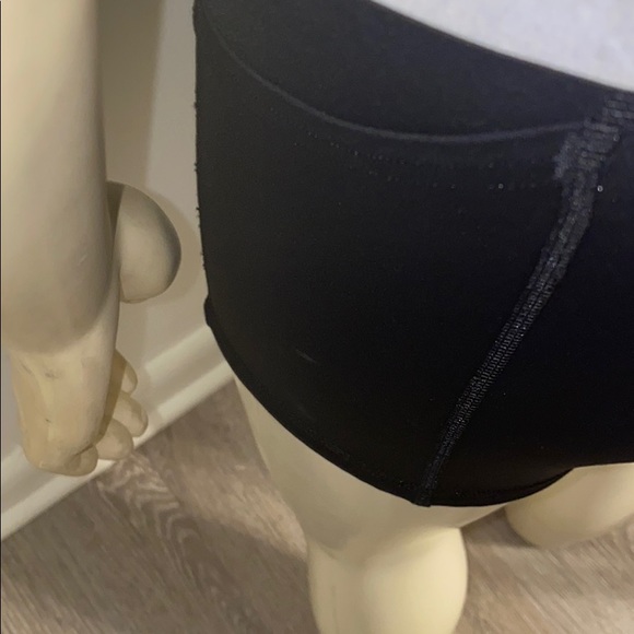 Lululemon skirt - Picture 5 of 6